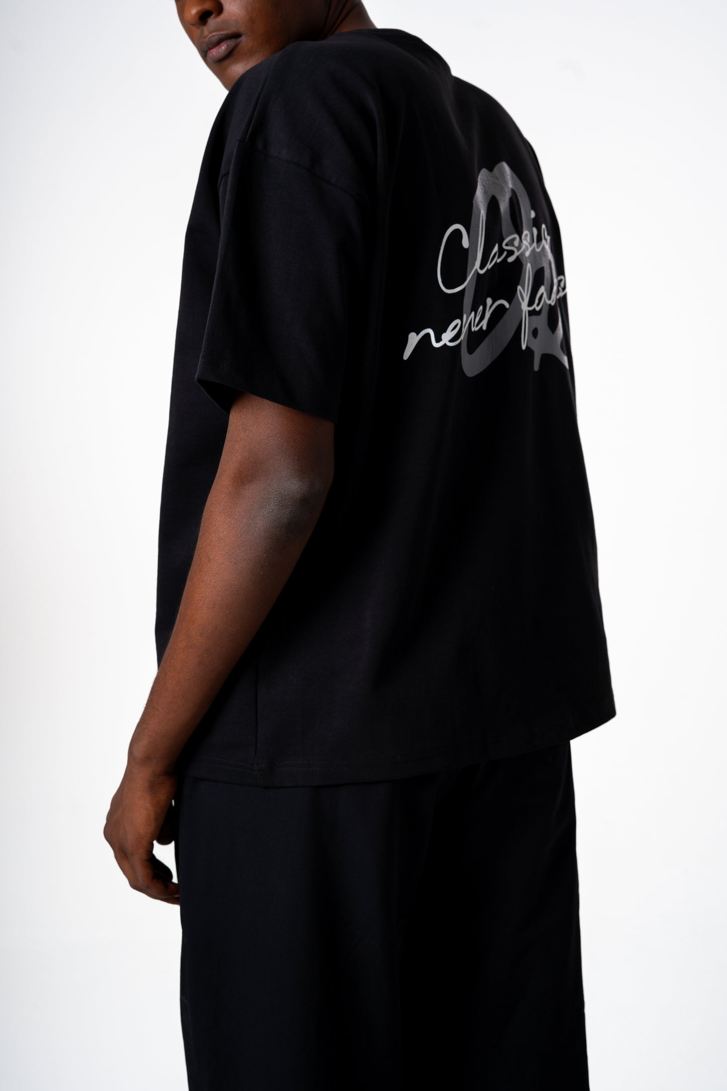 Overd Classic Tshirt (Black)