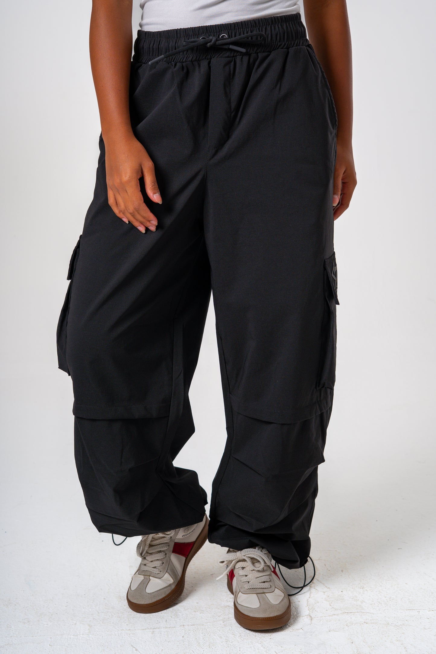 Statik Black Cargo