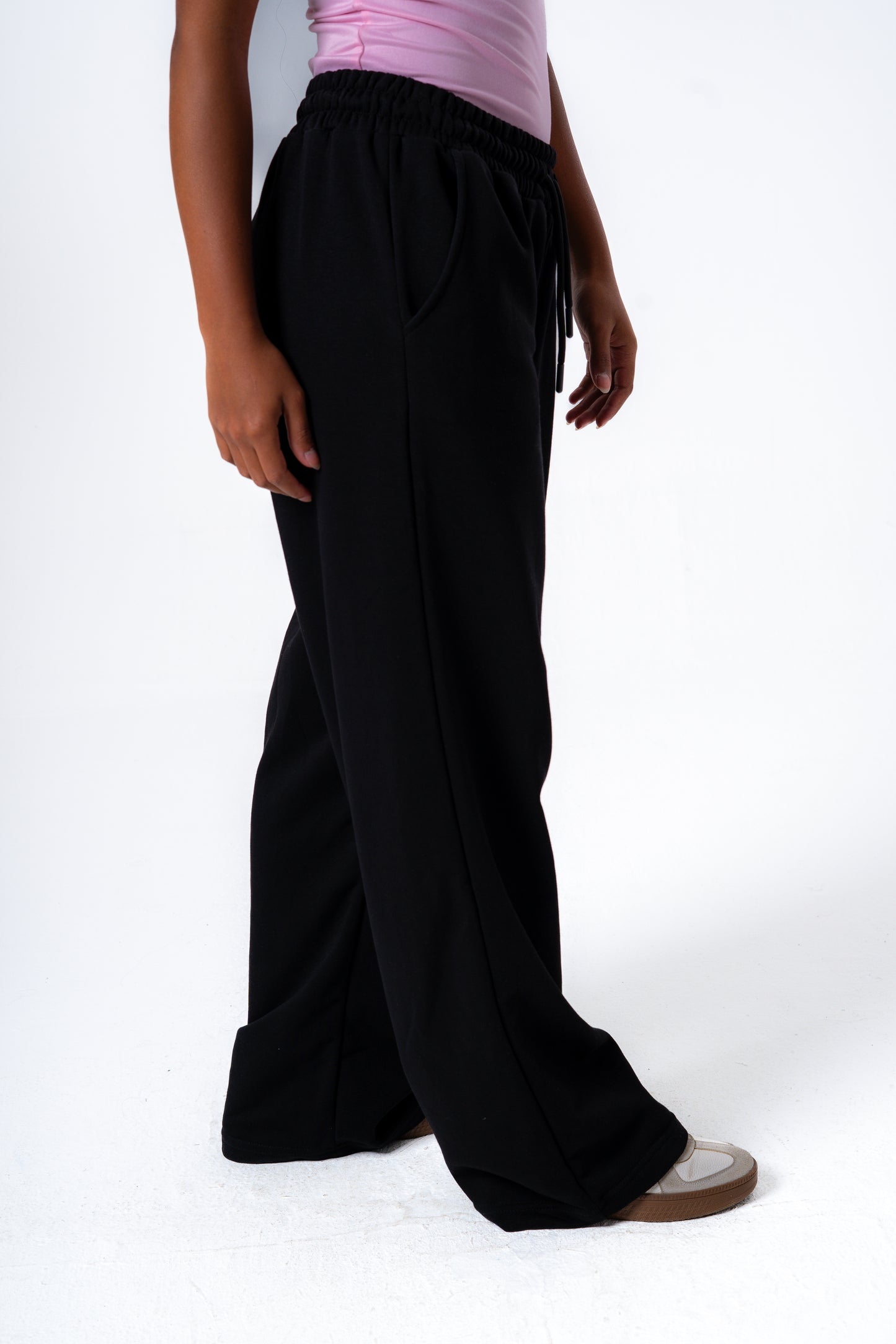 Loose Fit (Black)